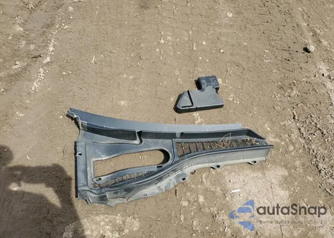 2021 Ford Explorer Xlt z USA, uszkodzony, nr VIN 1FMSK8DH0MGC37243